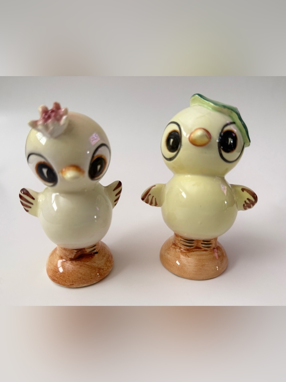 Vintage Mid Century Sonsco Anthropomorphic Big Eye Chick Bird Set Couple Shakers